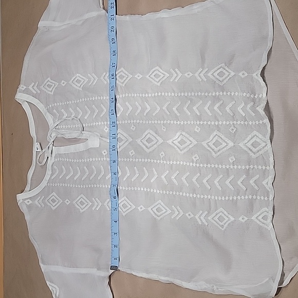 Old Navy Size M White Sheer Boho Embroidered Tie Neckline Long Sleeve Top - Picture 6 of 10